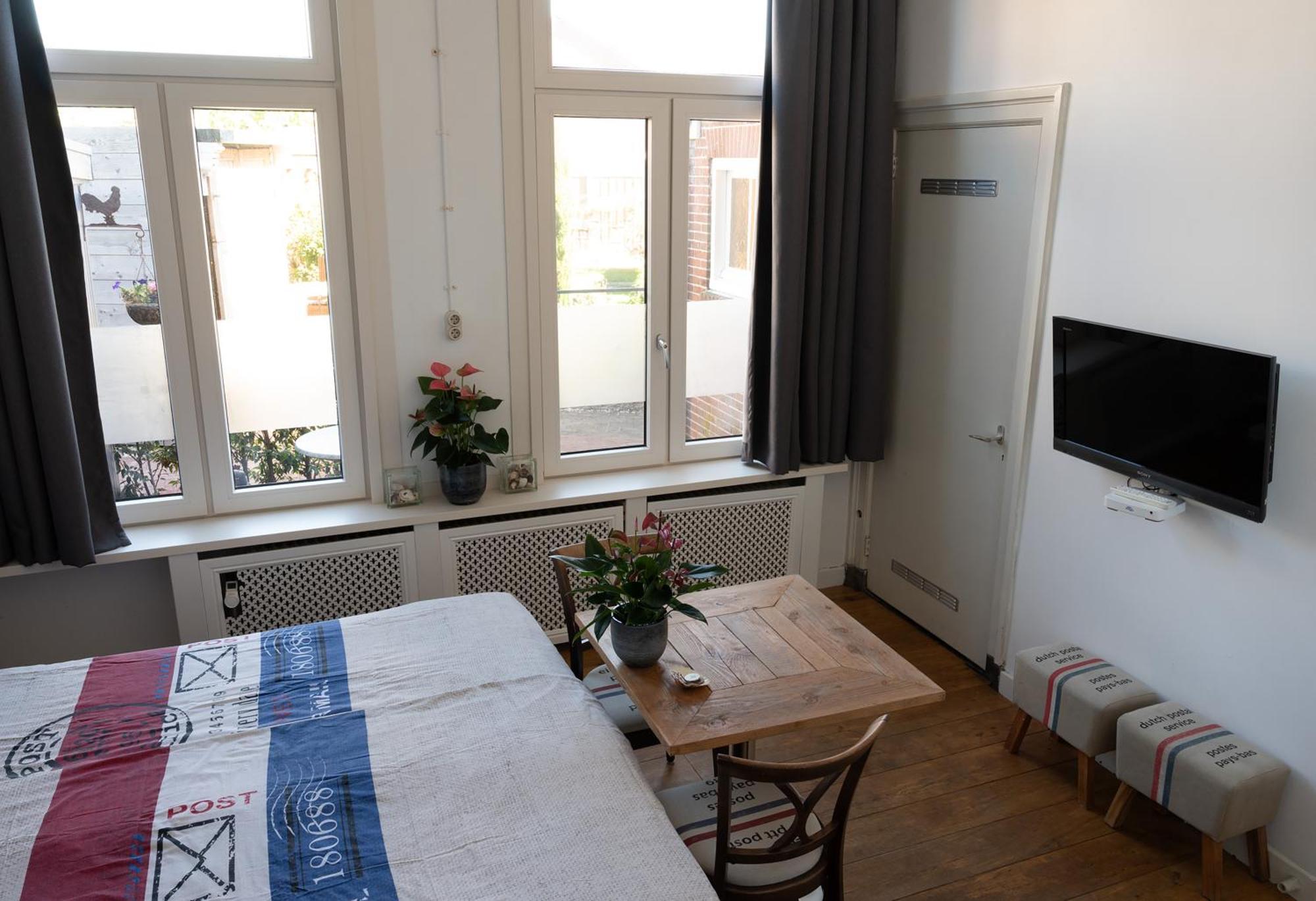 B&B Het Oude Postkantoor Иршеке Екстериор снимка