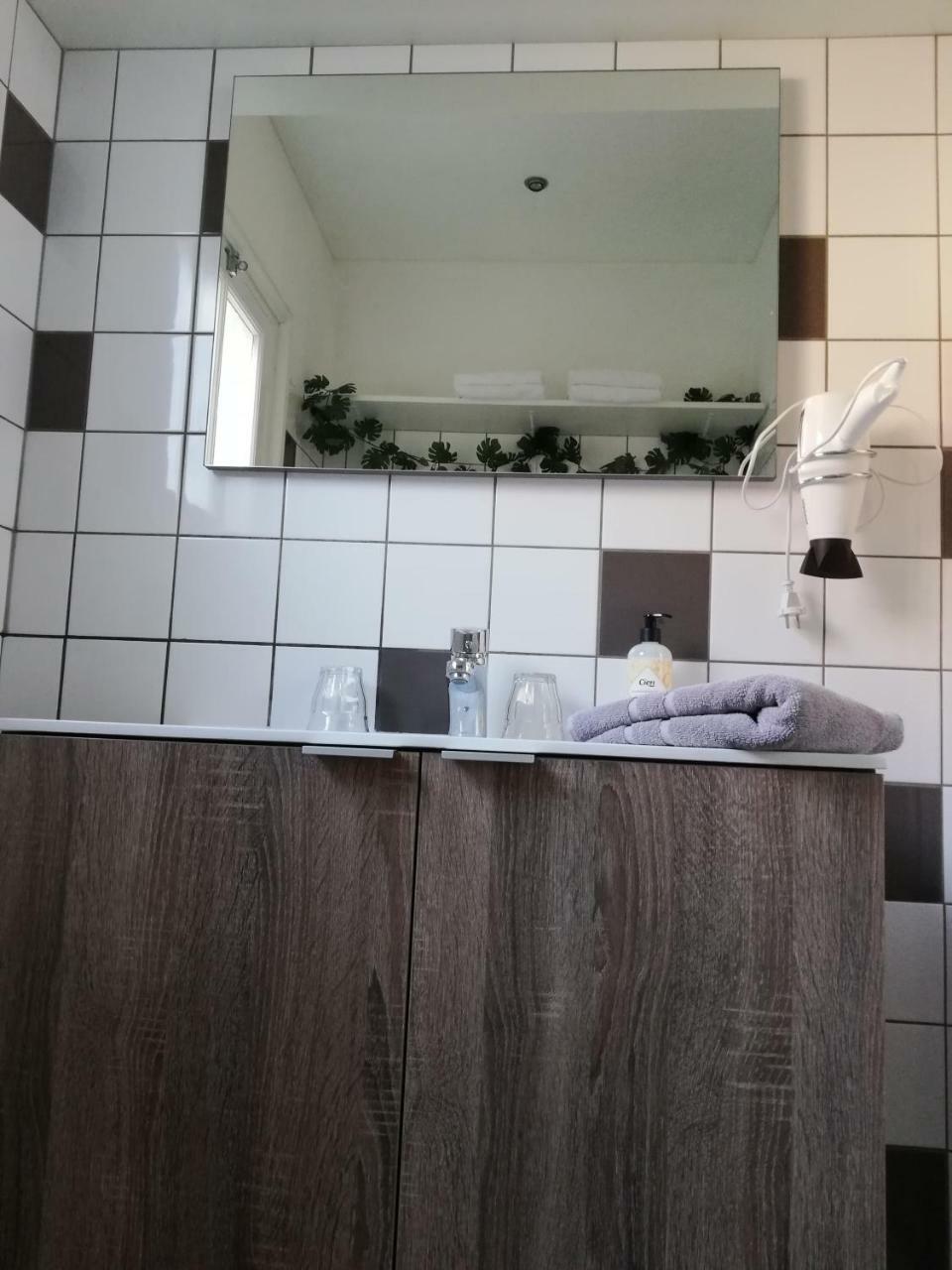 B&B Het Oude Postkantoor Иршеке Екстериор снимка